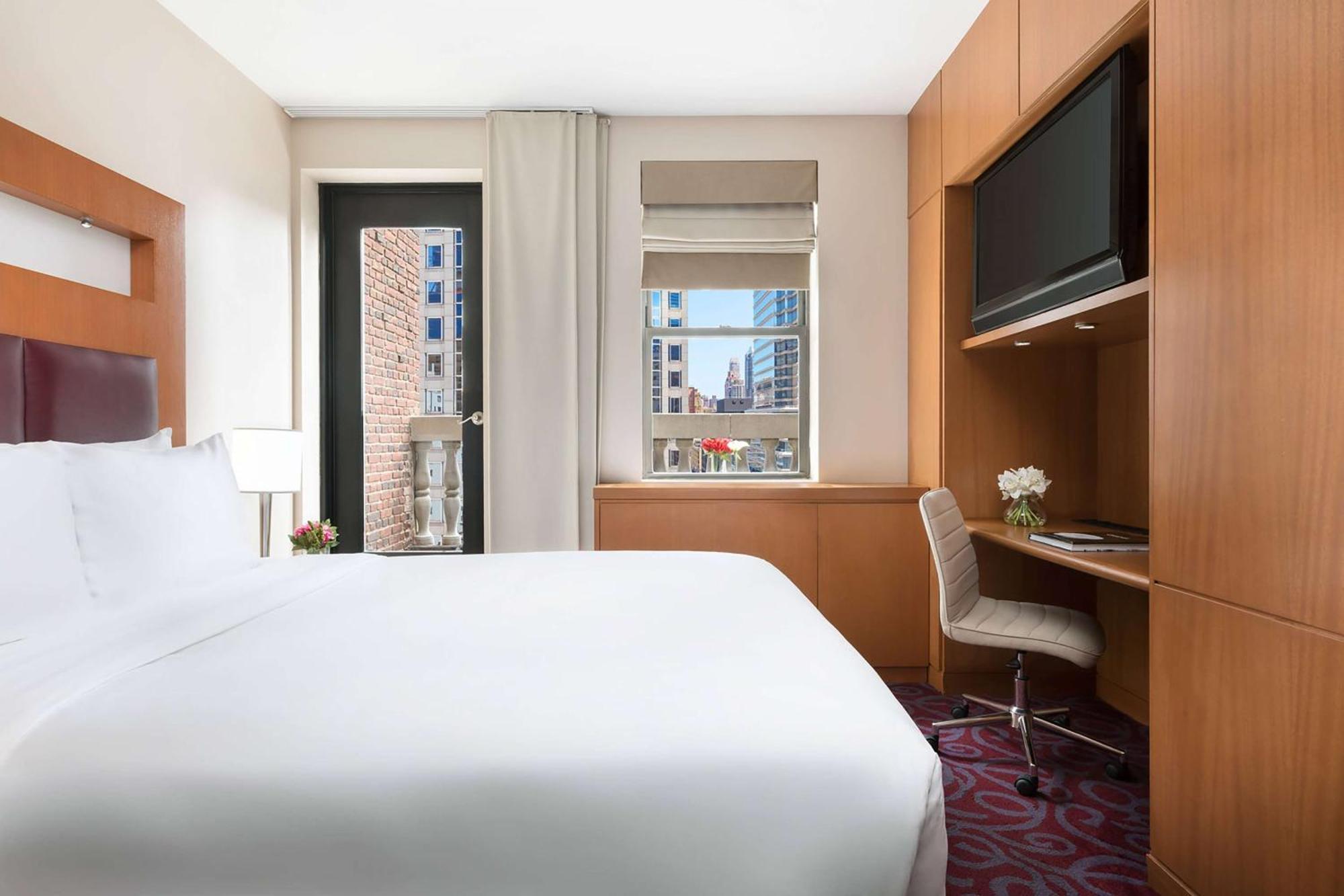 Deluxe con cama grande y terraza